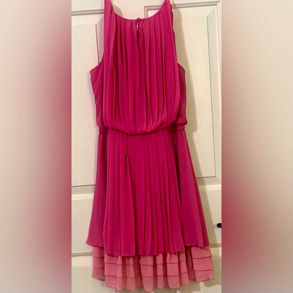 Jessica Simpson super cute ruffle dress size small